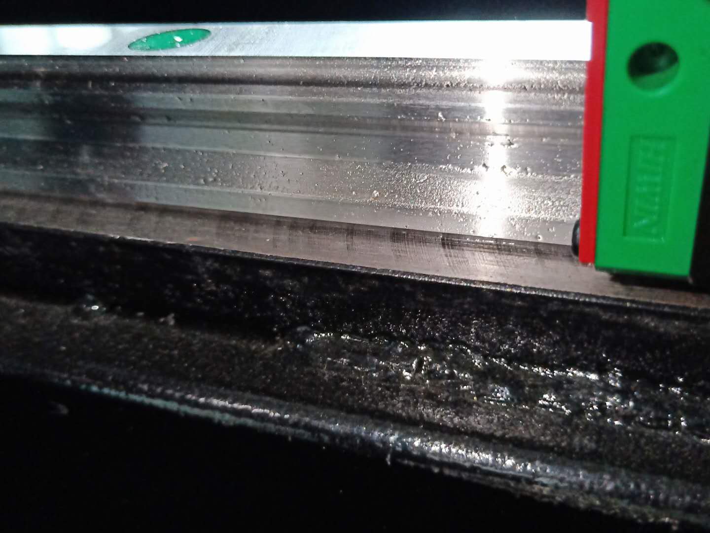 激光切割機導軌的安裝對于切割方面會帶來哪些方面的影響？