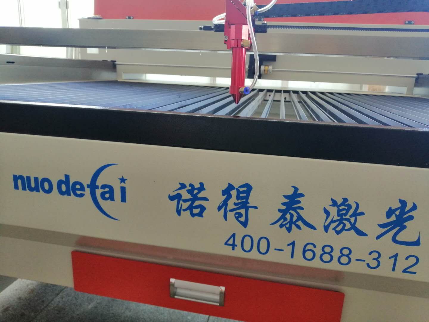 小型布料激光切割機該如何選擇？