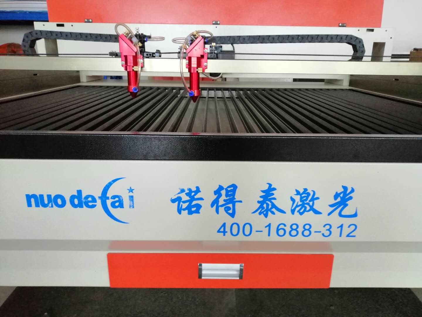 3M材料切割的時(shí)候用激光機(jī)會(huì)導(dǎo)致切割發(fā)黃嗎？