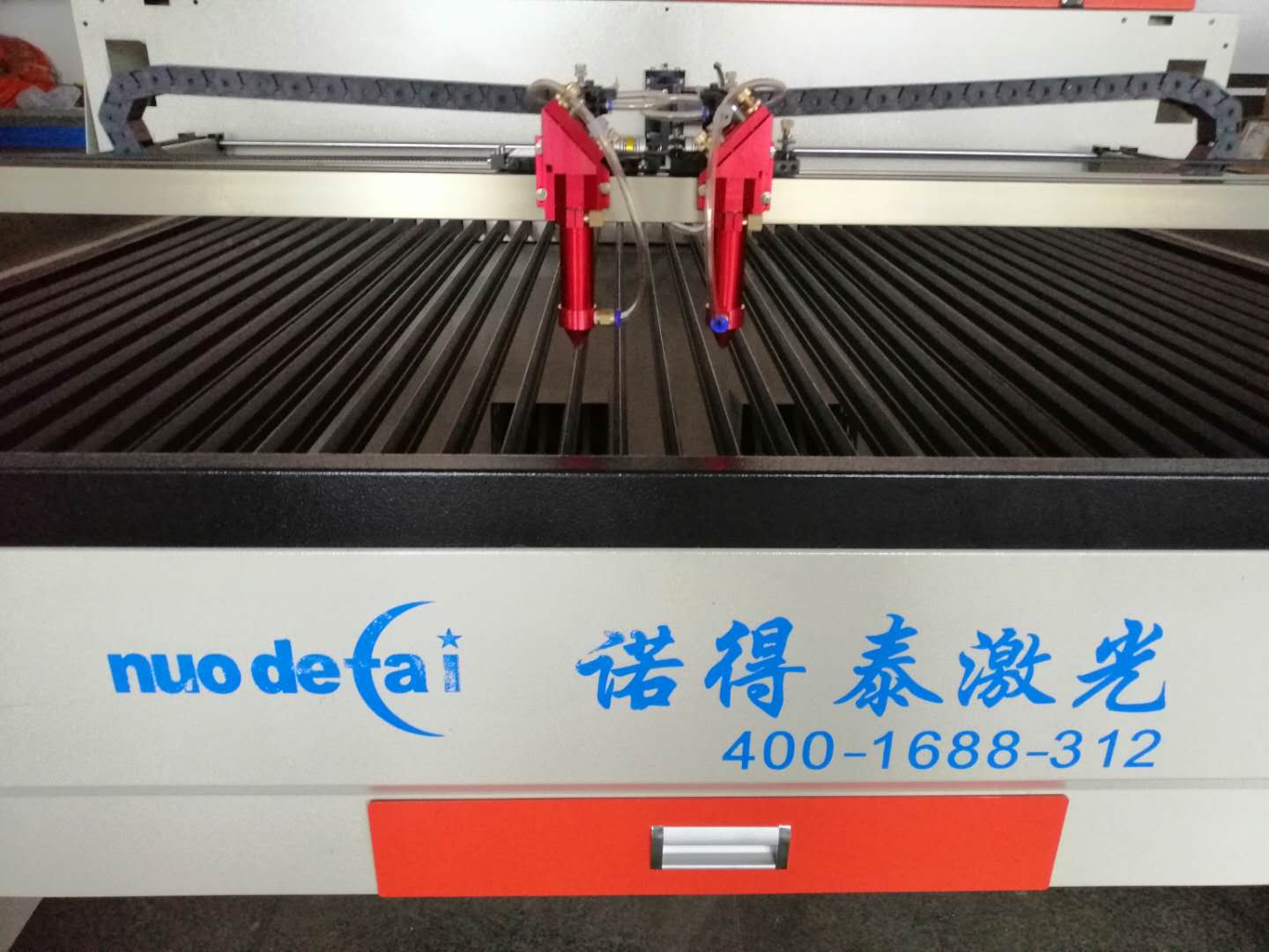 切割發(fā)黃不用怕諾得泰二十年激光切割機(jī)技術(shù)與你一起分享！