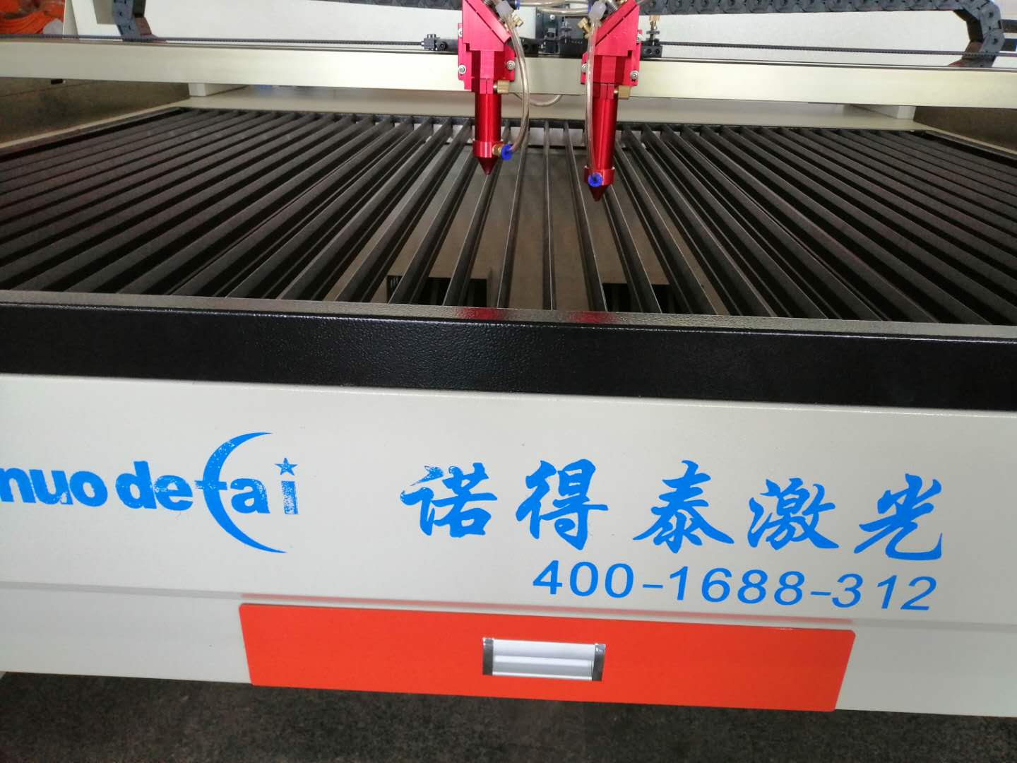 不能讓這些的因素影響無(wú)塵布激光切割機(jī)效果！
